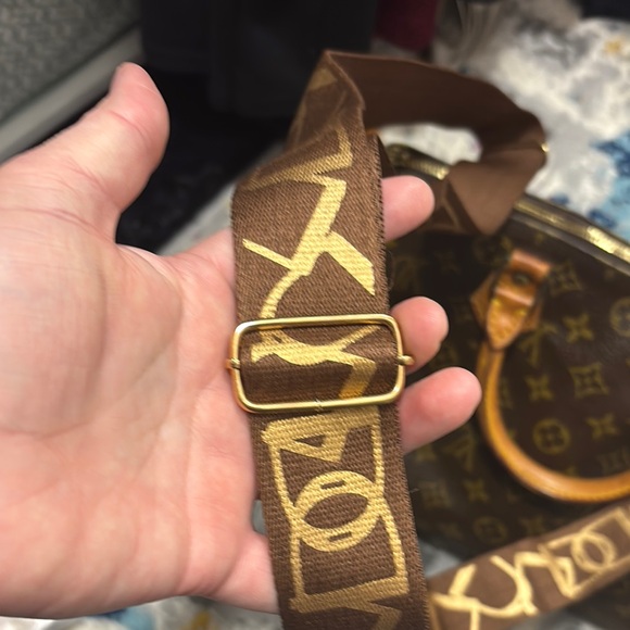 Brown strap - Picture 3 of 4